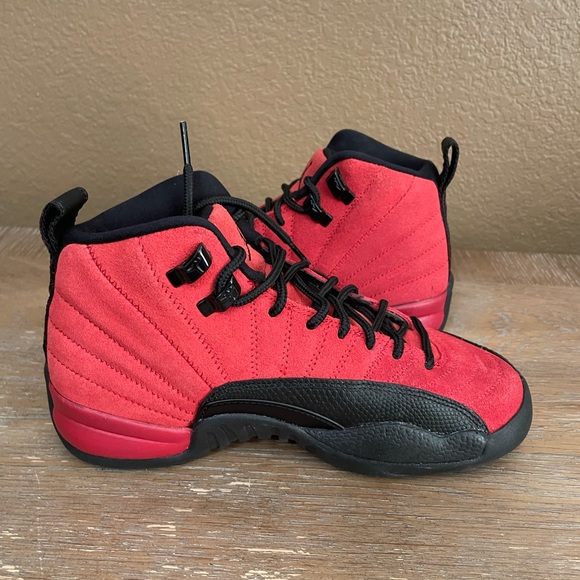 Air jordan retro 12 youth shoes - Picture 4 of 7